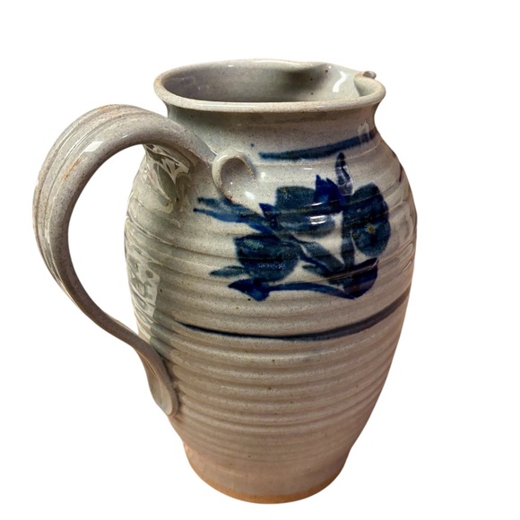 Artist Signed, Handmade Studio Pottery Pitcher. - Picture 5 of 7